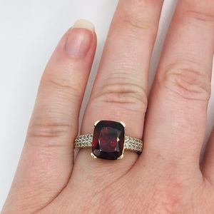 14k Gold Garnet & Real Diamond Ring